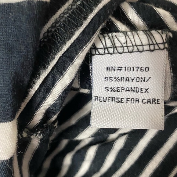 Ava & Grace long sleeve Womens Size Large Black and white stripe high low tunic - Picture 3 of 5